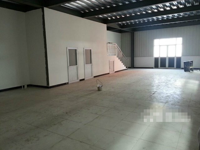 外环线宜兴埠2600㎡新厂房首次出租